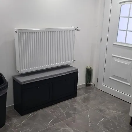 Apartment Basement *