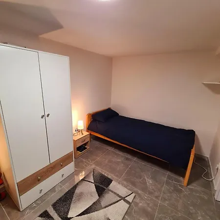 Basement Appartement